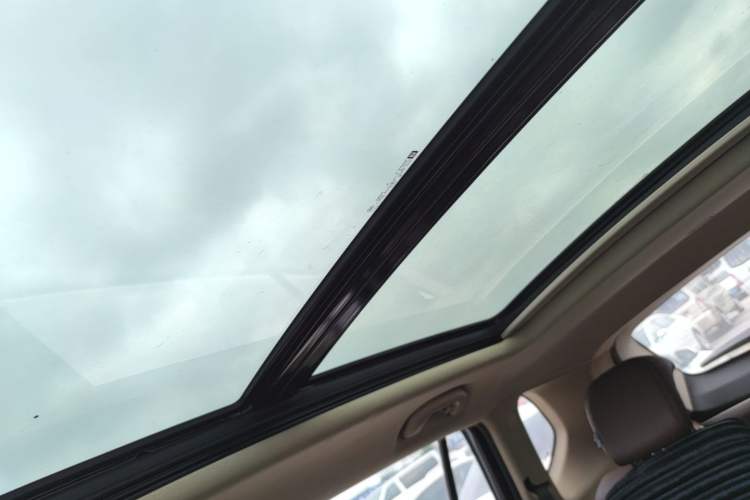 Used Buick Envision 2017 28T Four-Wheel Drive Elite Model Headliner
