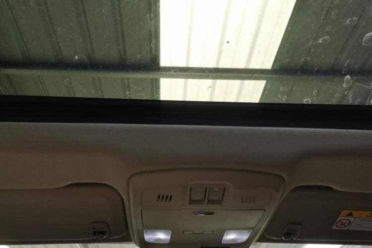 Used Buick Envision 2017 20T Two-Wheel Drive Elite Version Headliner