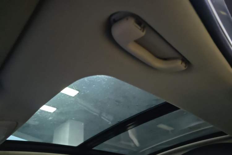 Used Buick Envision 2017 20T Two-Wheel Drive Leading Version Headliner