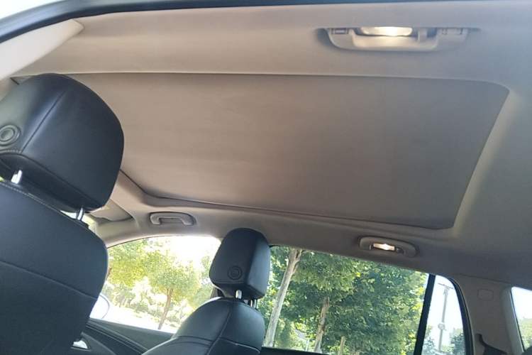 Used Buick Envision 2017 20T Two-Wheel Drive Leading Version Headliner