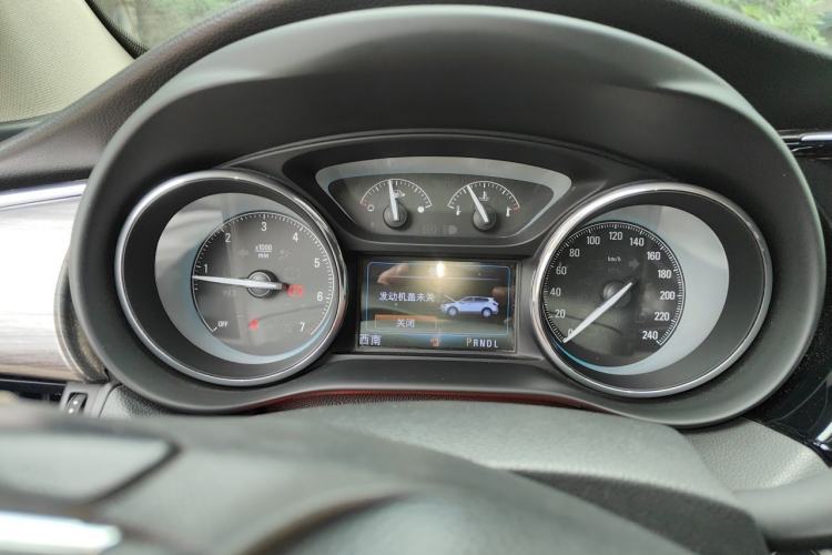 Used Buick Envision 2017 28T Four-Wheel Drive Luxury Model Instrument Cluster
