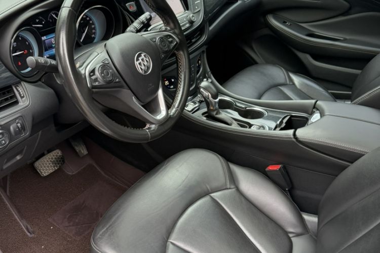 Used Buick Envision 2017 28T Four-Wheel Drive Elite Model Interior 2
