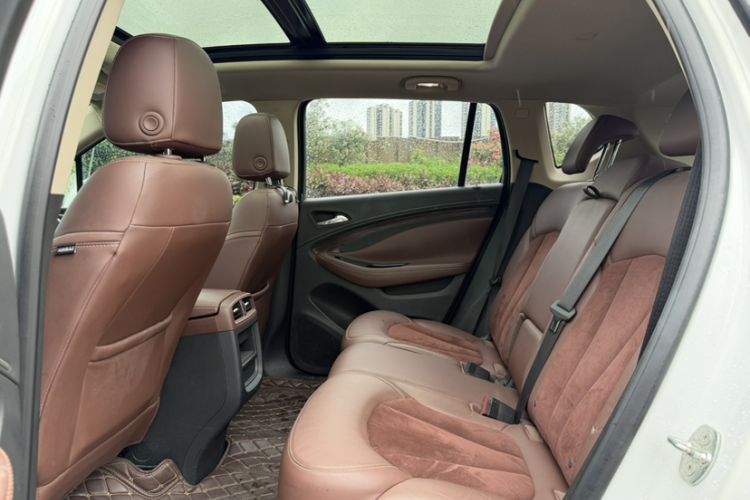 Used Buick Envision 2017 28T Four-Wheel Drive Elite Model Interior 3