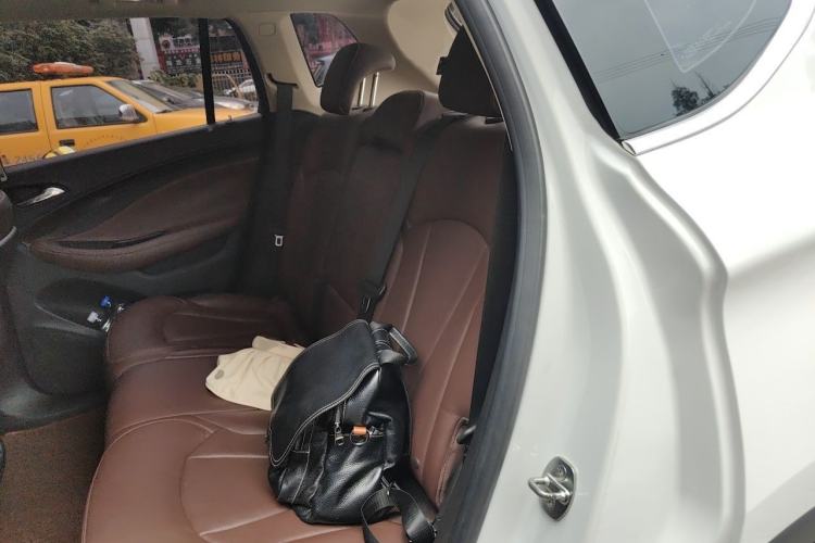 Used Buick Envision 2017 28T Four-Wheel Drive Luxury Model Interior 4
