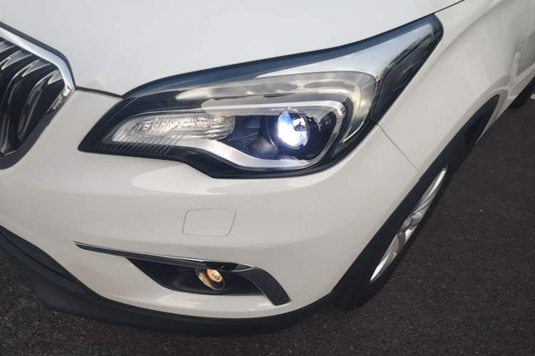 Used Buick Envision 2017 28T Four-Wheel Drive Elite Model Left Front Headlight
