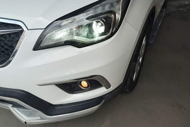 Used Buick Envision 2017 20T Two-Wheel Drive Leading Version Left Front Headlight