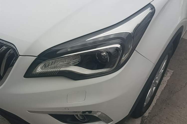 Used Buick Envision 2017 20T Two-Wheel Drive Luxury Model Left Front Headlight