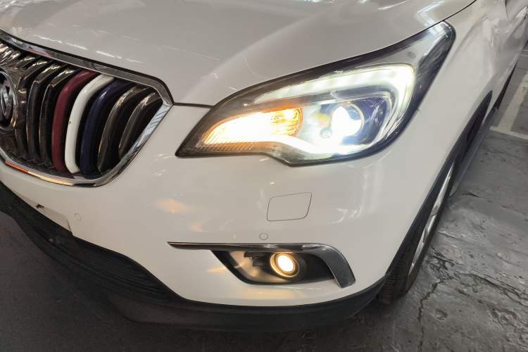 Used Buick Envision 2017 20T Two-Wheel Drive Luxury Model Left Front Headlight