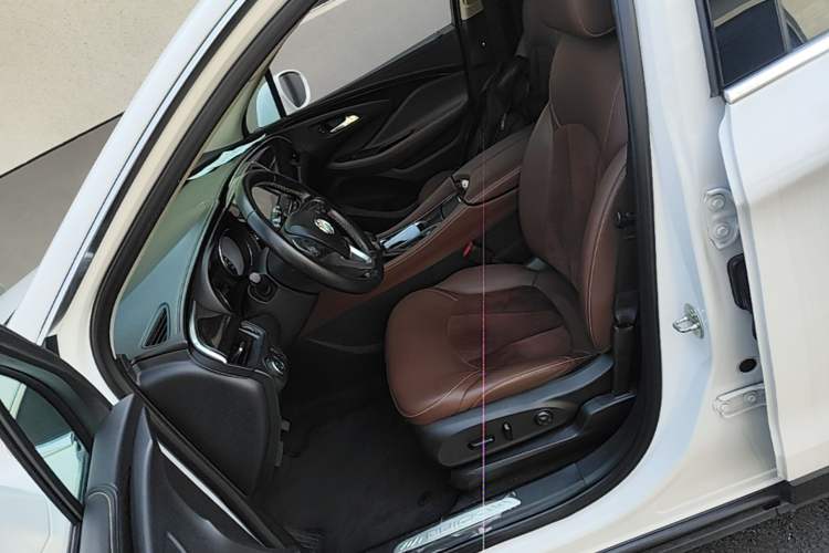 Used Buick Envision 2017 28T Four-Wheel Drive Elite Model Left Front Seat