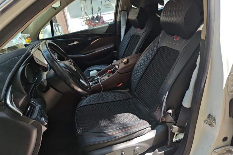 Used Buick Envision 2017 20T Two-Wheel Drive Luxury Model Left Front Seat