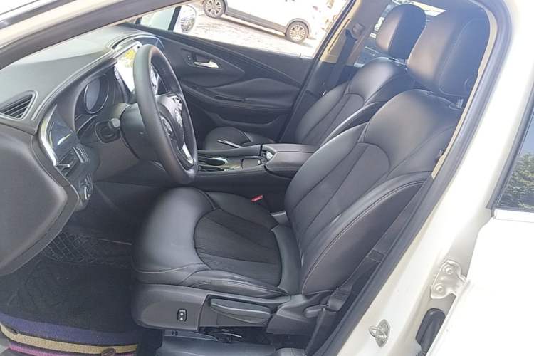 Used Buick Envision 2017 20T Two-Wheel Drive Leading Version Left Front Seat