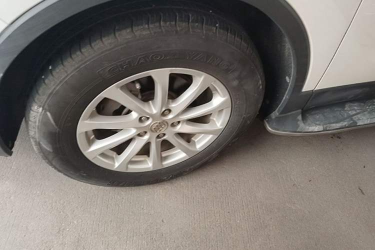 Used Buick Envision 2017 20T Two-Wheel Drive Leading Version Left Front Wheel Hub