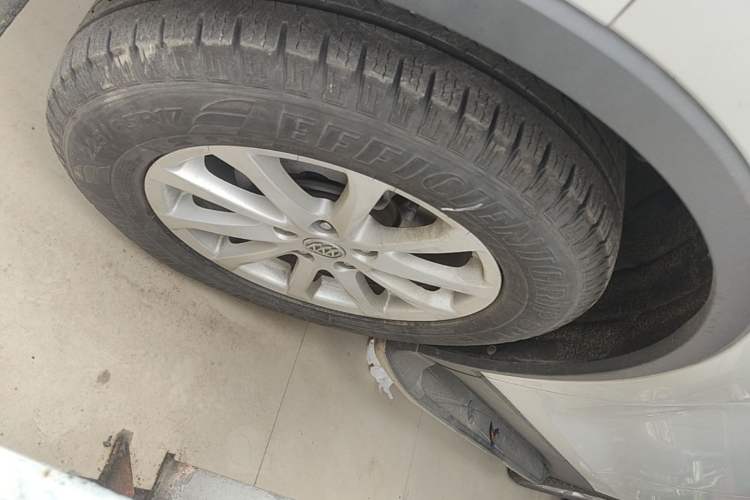 Used Buick Envision 2017 20T Two-Wheel Drive Leading Version Left Front Wheel Hub