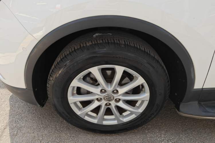Used Buick Envision 2017 20T Two-Wheel Drive Luxury Model Left Front Wheel Hub