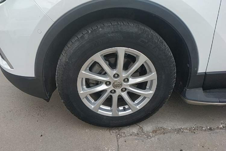 Used Buick Envision 2017 20T Two-Wheel Drive Luxury Model Left Front Wheel Hub