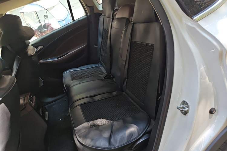 Used Buick Envision 2017 20T Two-Wheel Drive Luxury Model Left Rear Seat