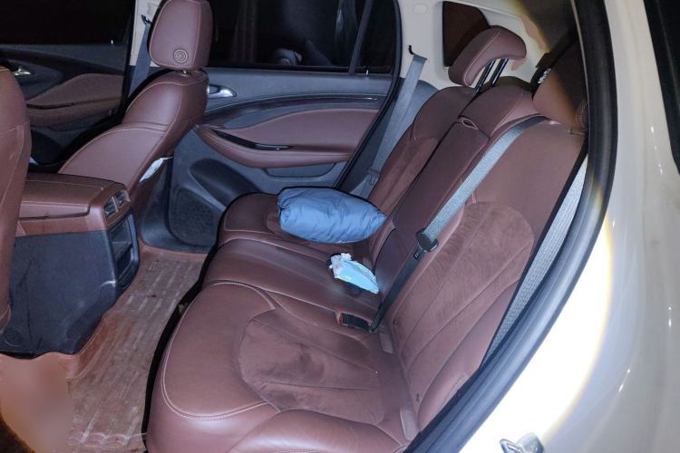 Used Buick Envision 2017 28T Four-Wheel Drive Elite Model Left Rear Seat