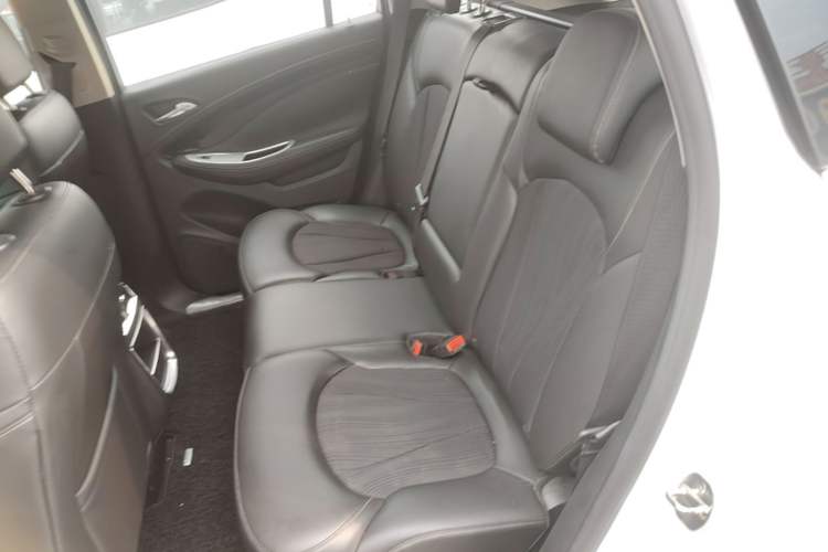 Used Buick Envision 2017 20T Two-Wheel Drive Leading Version Left Rear Seat