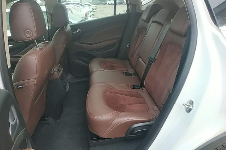 Used Buick Envision 2017 20T Two-Wheel Drive Luxury Model Left Rear Seat