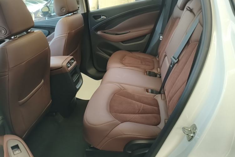 Used Buick Envision 2017 28T Four-Wheel Drive Elite Model Left Rear Seat