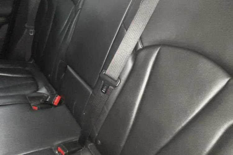 Used Buick Envision 2017 28T Four-Wheel Drive Elite Model Left Rear Seat
