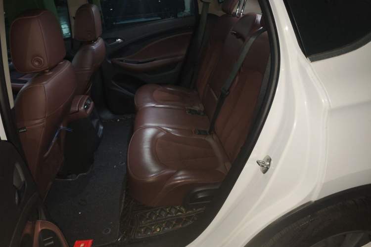 Used Buick Envision 2017 28T Four-Wheel Drive Elite Model Left Rear Seat
