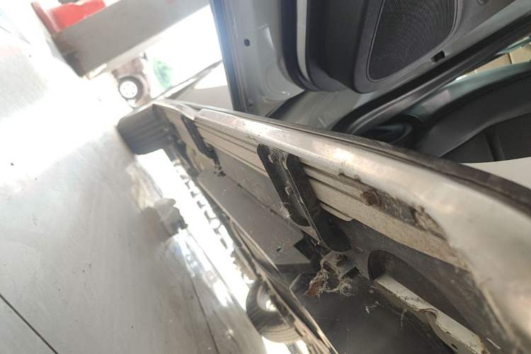 Used Buick Envision 2017 20T Two-Wheel Drive Leading Version Left Side Sill