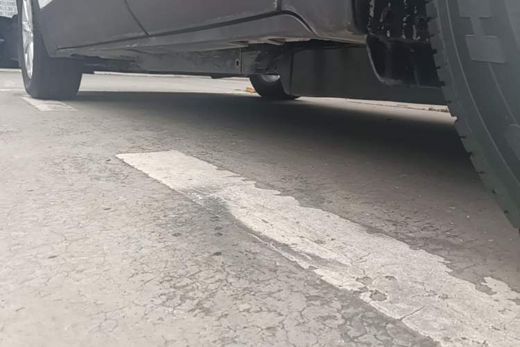 Used Buick Envision 2017 20T Two-Wheel Drive Luxury Model Left Side Sill