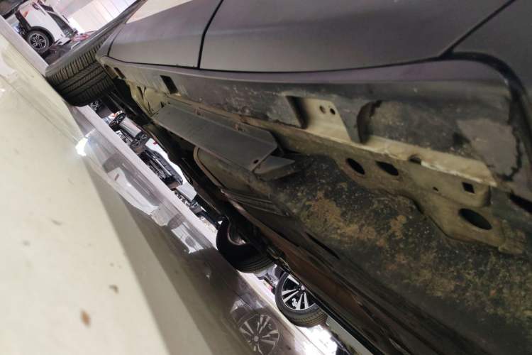 Used Buick Envision 2017 20T Two-Wheel Drive Leading Version Left Side Sill