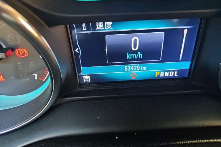 Used Buick Envision 2017 20T Two-Wheel Drive Luxury Model Odometer Close Up