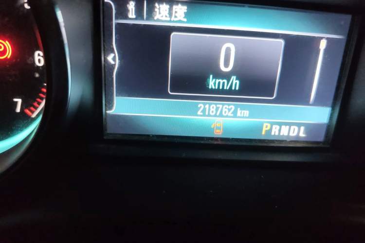 Used Buick Envision 2017 20T Two-Wheel Drive Leading Version Odometer Close Up
