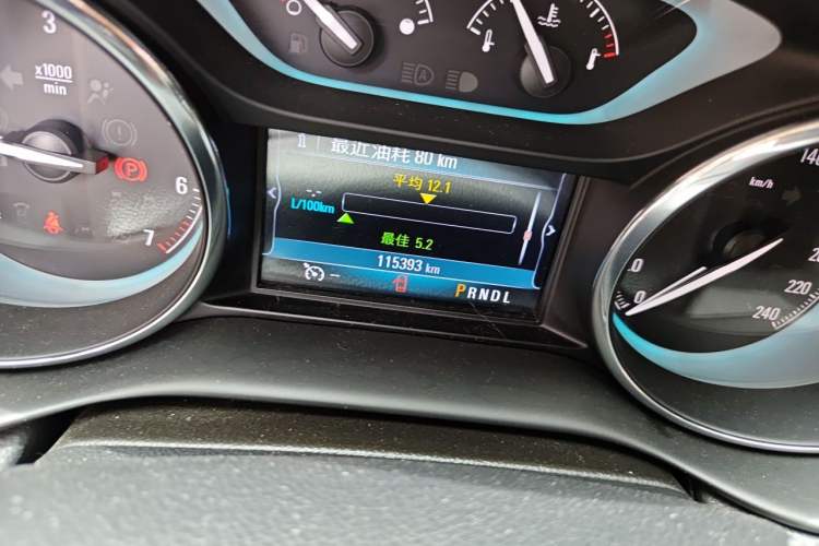 Used Buick Envision 2017 20T Two-Wheel Drive Leading Version Odometer Close Up