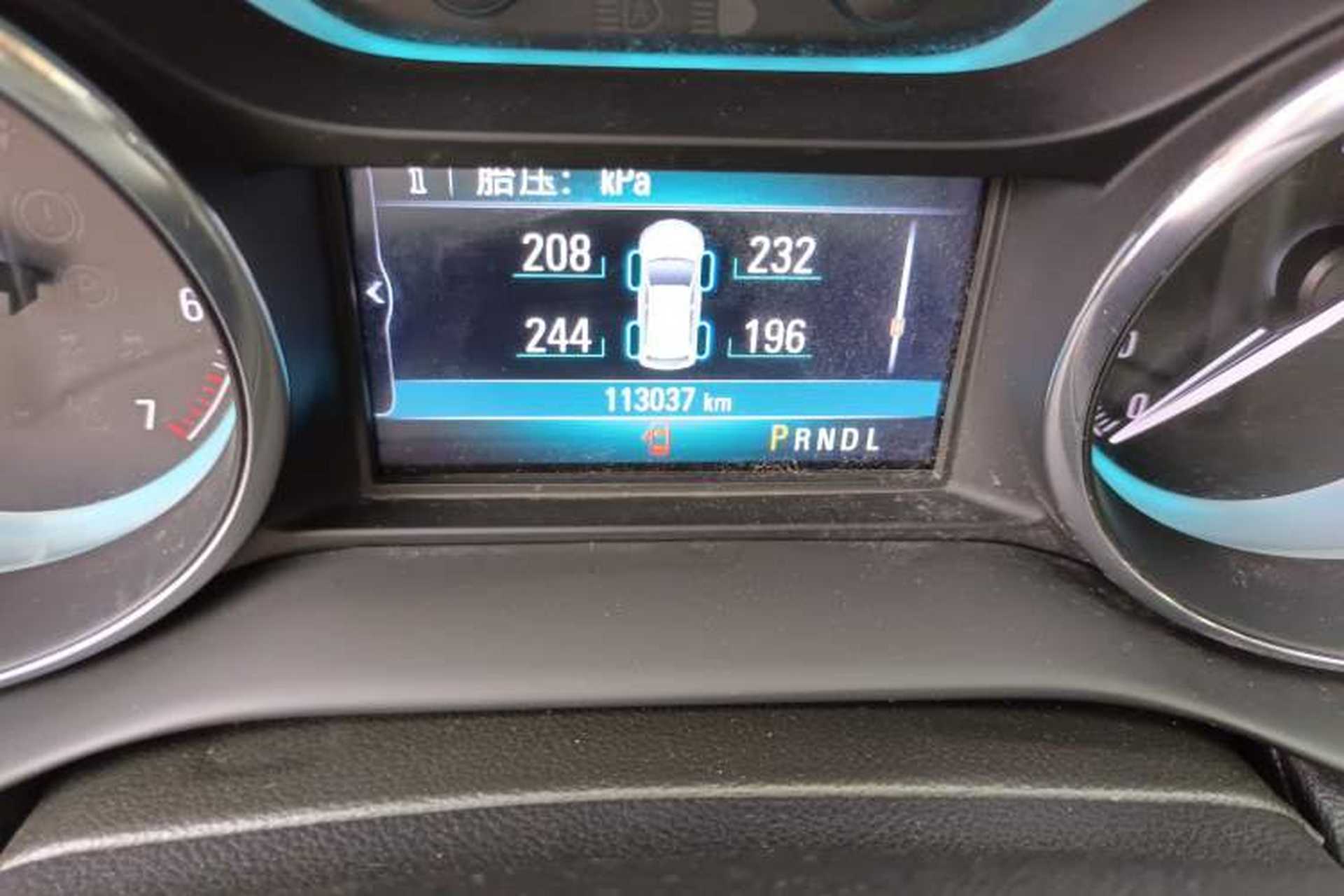 Used Buick Envision 2017 20T Two-Wheel Drive Leading Version Odometer Close Up