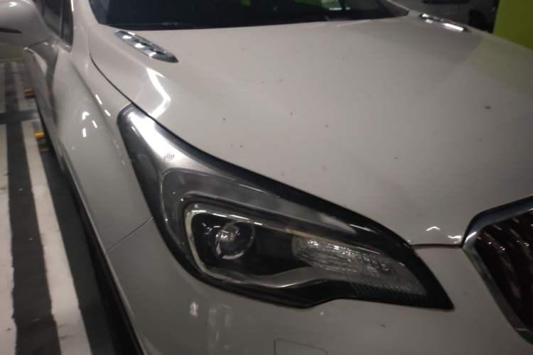 Used Buick Envision 2017 28T Four-Wheel Drive Elite Model Right Front Headlight