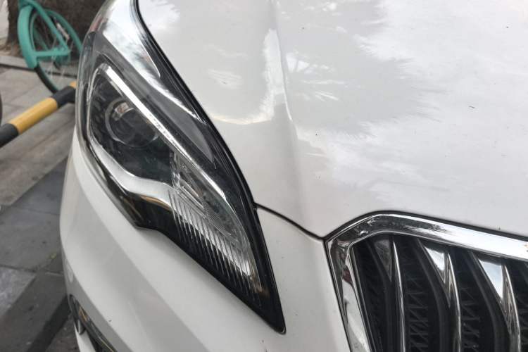 Used Buick Envision 2017 20T Two-Wheel Drive Leading Version Right Front Headlight