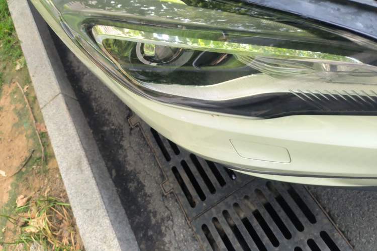 Used Buick Envision 2017 28T Four-Wheel Drive Elite Model Right Front Headlight