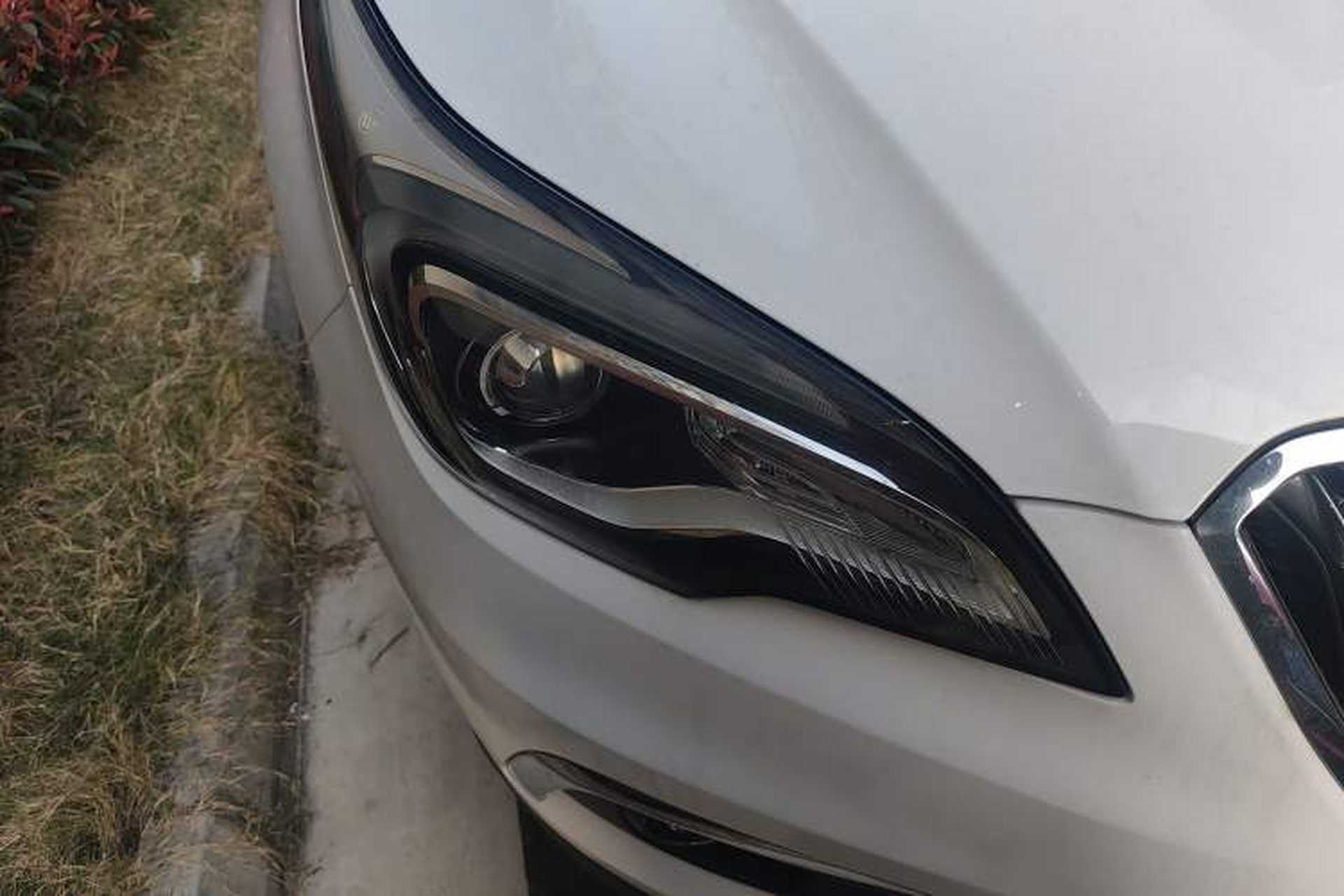 Used Buick Envision 2017 20T Two-Wheel Drive Leading Version Right Front Headlight