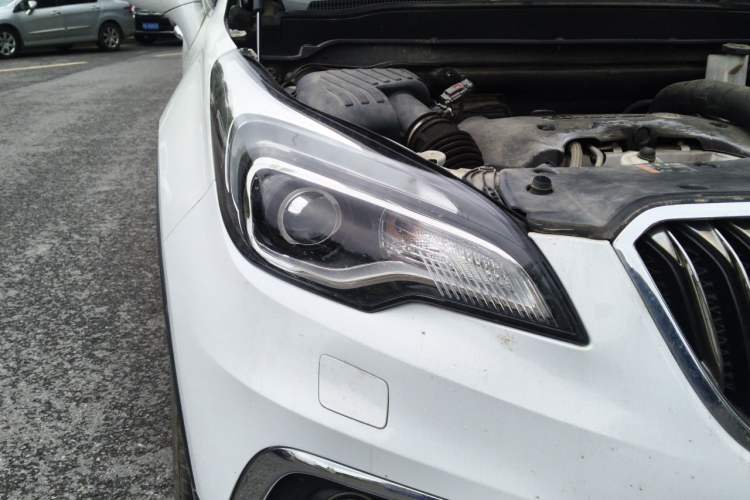 Used Buick Envision 2017 28T Four-Wheel Drive Elite Model Right Front Headlight