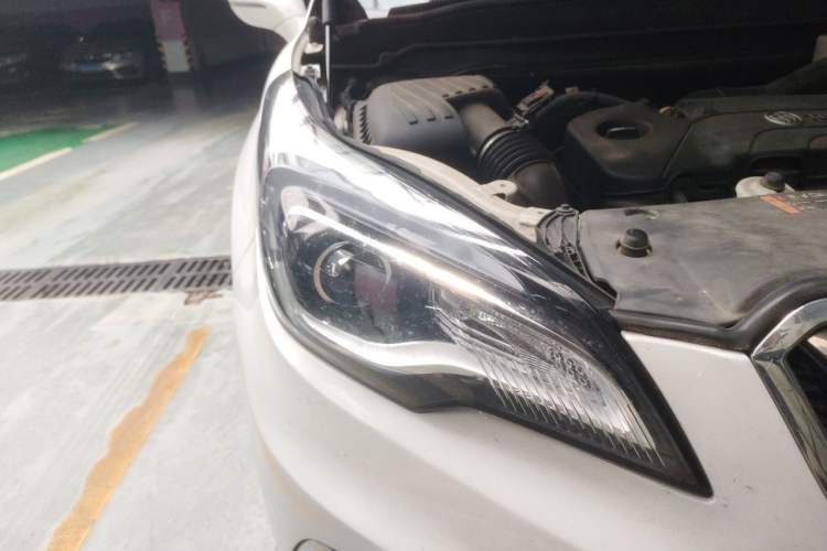 Used Buick Envision 2017 20T Two-Wheel Drive Leading Version Right Front Headlight