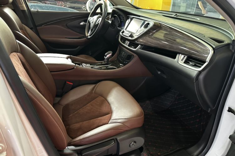 Used Buick Envision 2017 28T Four-Wheel Drive Elite Model Right Front Seat
