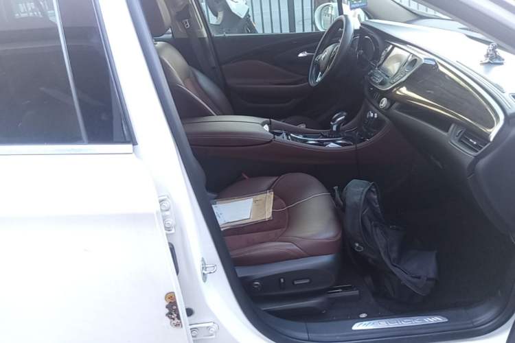 Used Buick Envision 2017 20T Two-Wheel Drive Luxury Model Right Front Seat