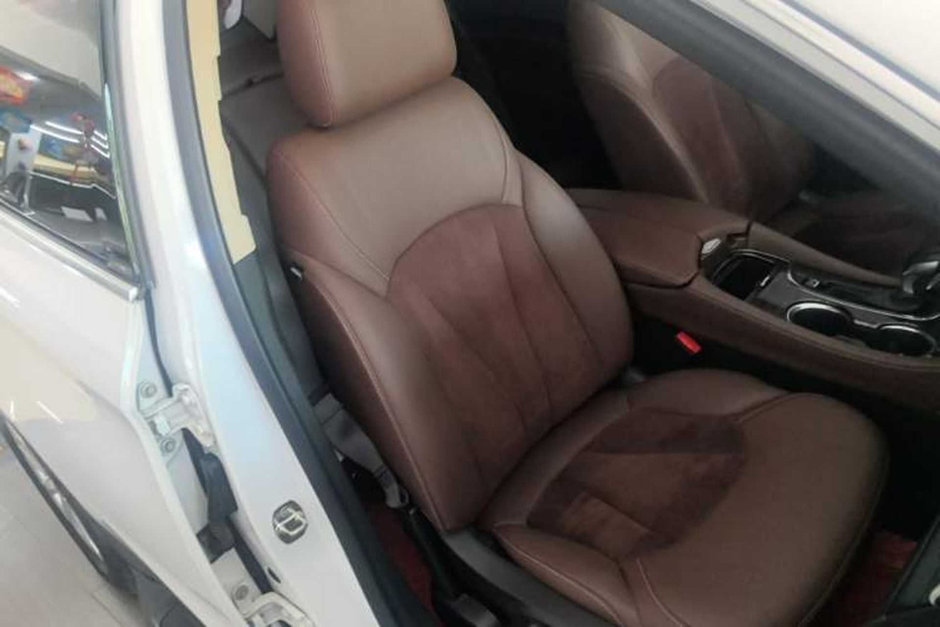 Used Buick Envision 2017 20T Two-Wheel Drive Luxury Model Right Front Seat