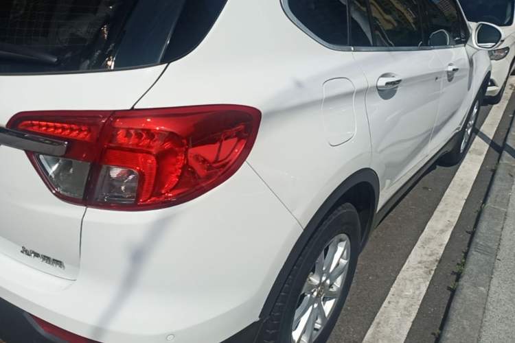 Used Buick Envision 2017 20T Two-Wheel Drive Leading Version Right Rear Taillight