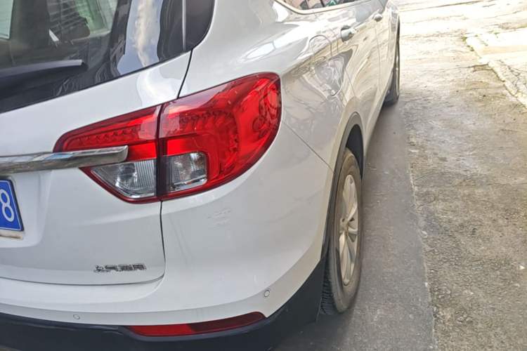 Used Buick Envision 2017 28T Four-Wheel Drive Elite Model Right Rear Taillight