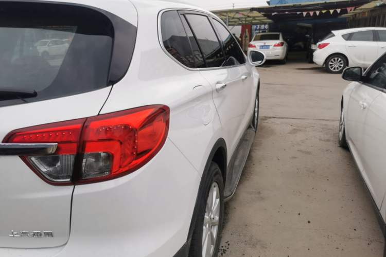 Used Buick Envision 2017 20T Two-Wheel Drive Elite Version Right Rear Taillight