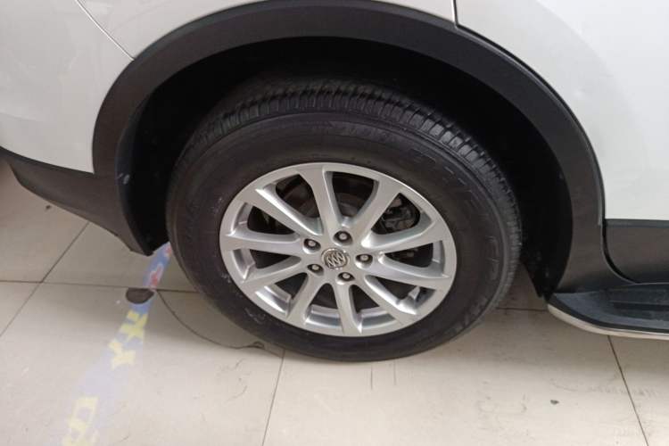 Used Buick Envision 2017 20T Two-Wheel Drive Elite Version Right Rear Wheel Hub