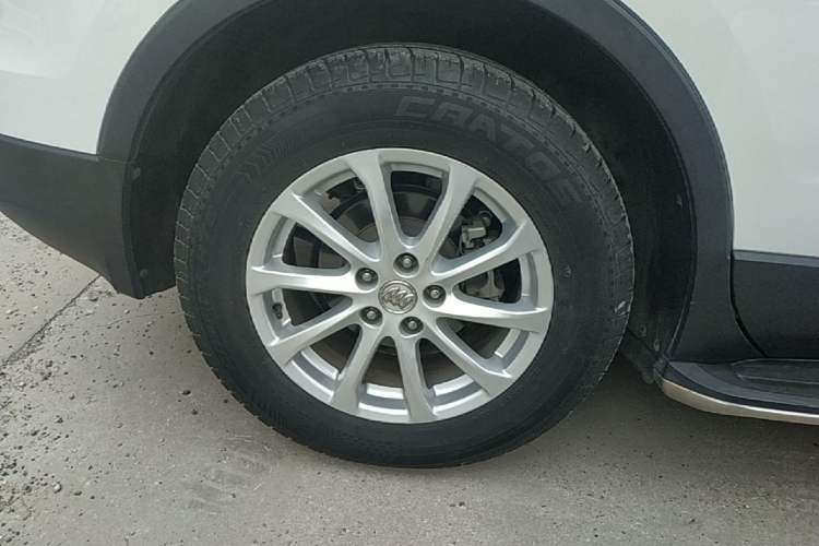 Used Buick Envision 2017 20T Two-Wheel Drive Luxury Model Right Rear Wheel Hub