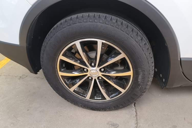 Used Buick Envision 2017 28T Four-Wheel Drive Elite Model Right Rear Wheel Hub