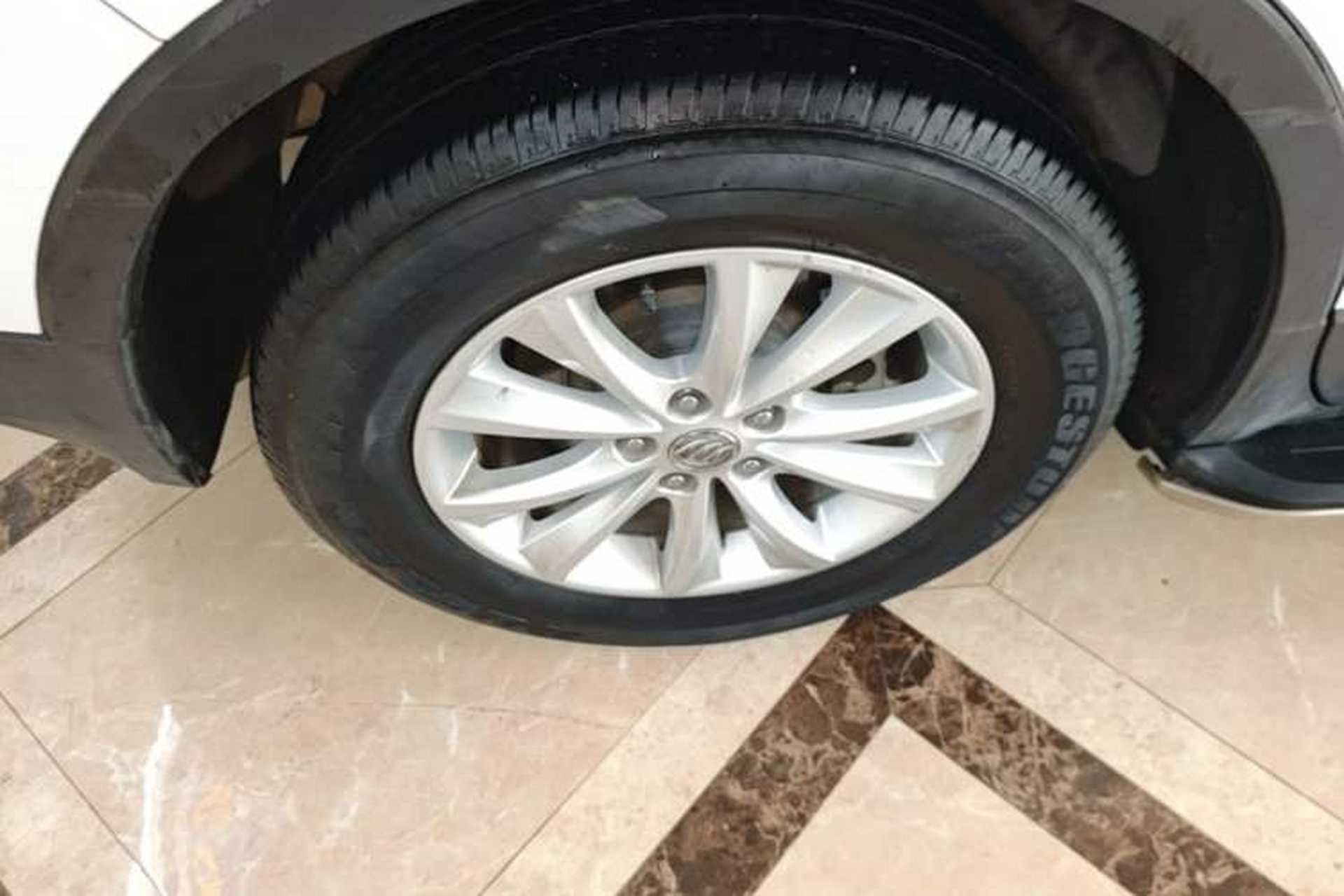 Used Buick Envision 2017 28T Four-Wheel Drive Elite Model Right Rear Wheel Hub
