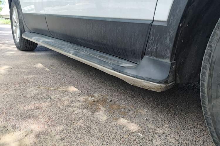 Used Buick Envision 2017 28T Four-Wheel Drive Elite Model Right Side Sill